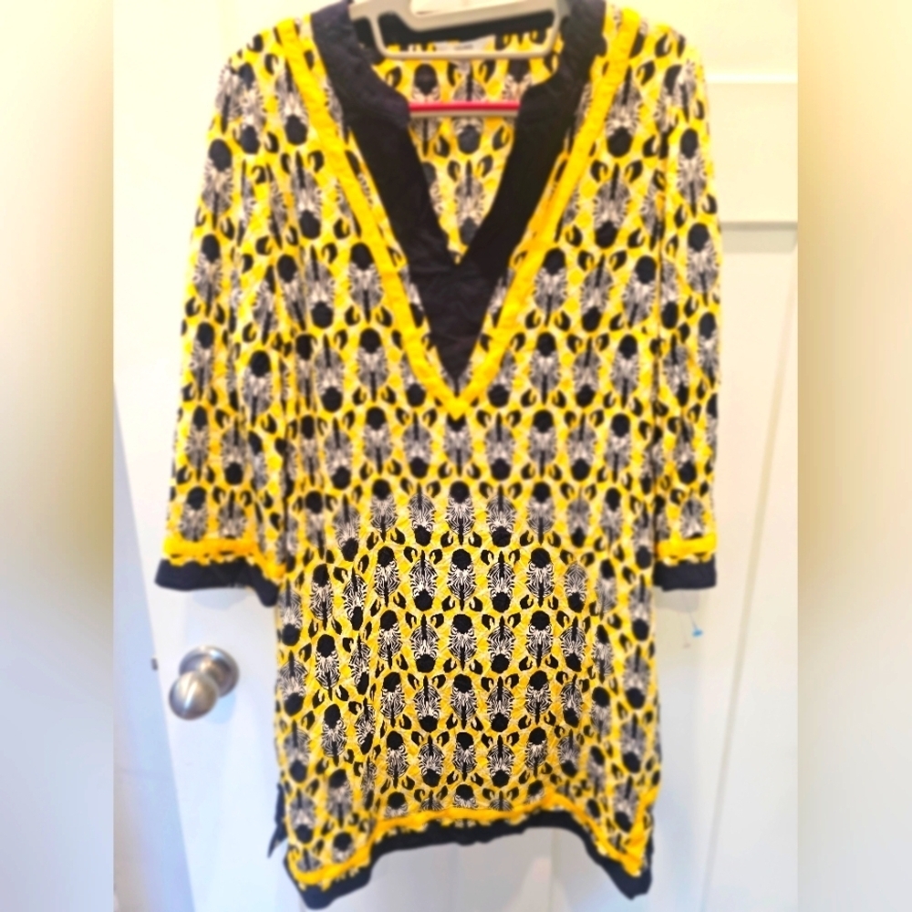 Crown & Ivy Zebra Print Tunic Dress Size 8 Yellow Navy Rayon